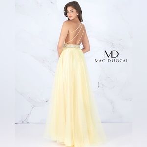 ❌SOLD❌ Mac Duggal 66859